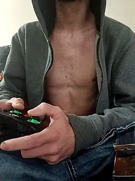 SinisterRefund webcam