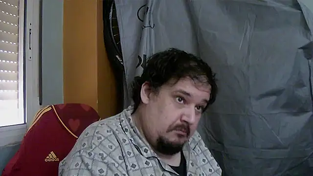 porkorossy live webcam from Spain on Ufotopia – Live Cams & Video Chat