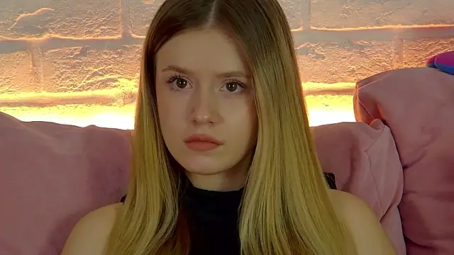 MilanaBalmain webcam