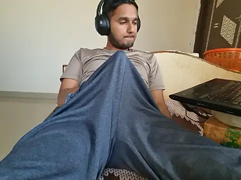 young-hairy-jon webcam