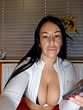 Maddythemilf webcam