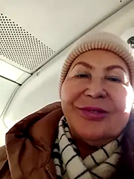 Preview of hottie-mom