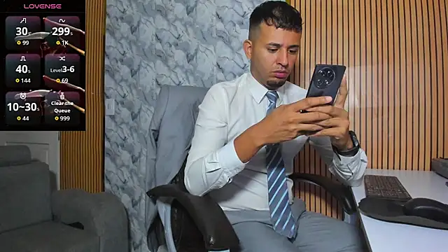 Hideintheoffice webcam