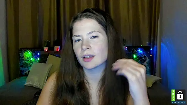 Alicia_redfollow webcam