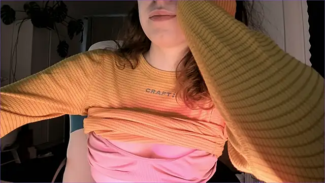 Viktoria_Oliverr webcam