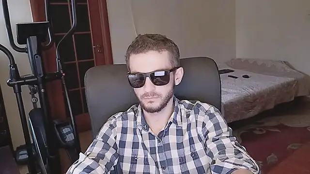 333Alone_in_theDark777 webcam