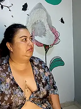 curvy_diva_ webcam