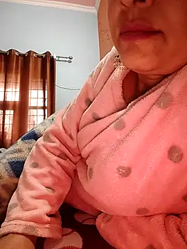 Webcam Model (CUTE-PX)  is live.Free join now!