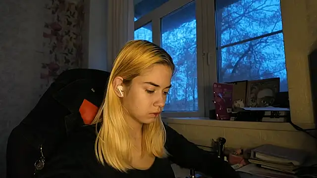 Witching_Moon webcam