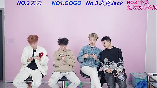 Beautifulboys-999 live webcam from China on Ufotopia – Live Cams & Video Chat