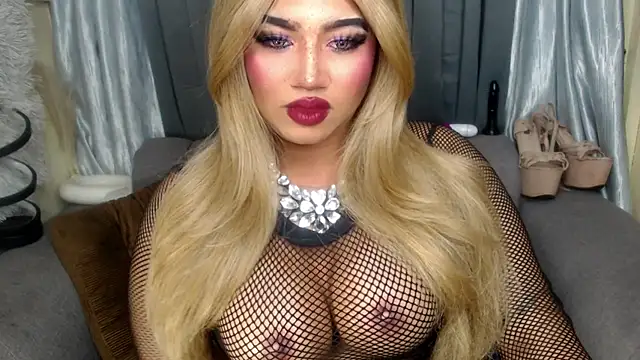 DOMINANT_10inchsCOCK webcam