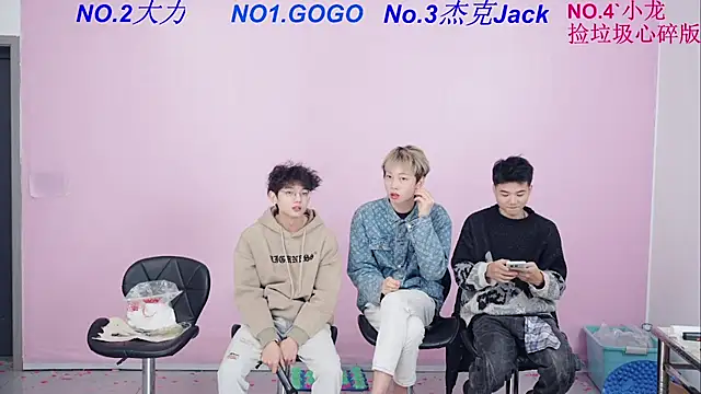 Beautifulboys-999 webcam