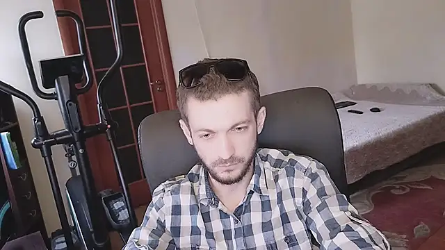 333Alone_in_theDark777 webcam