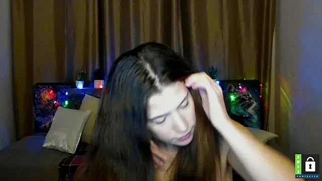 Alicia_redfollow webcam