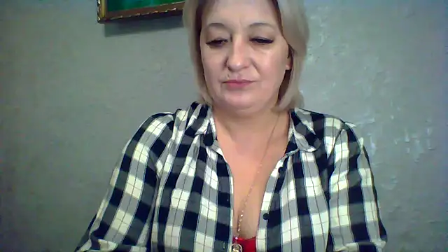 ArielXLoveresss webcam