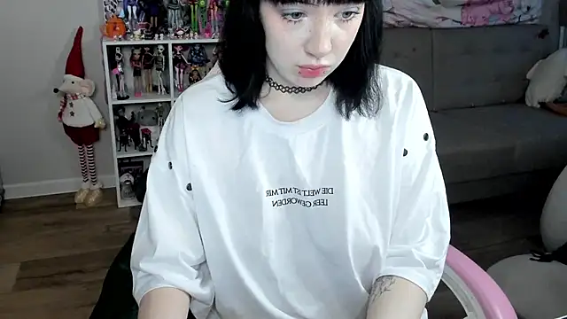 SweetieMollyy webcam