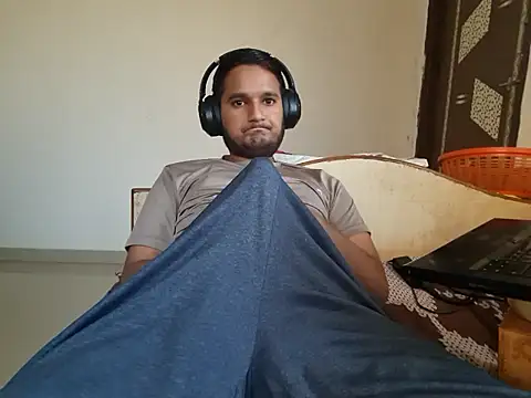 young-hairy-jon webcam