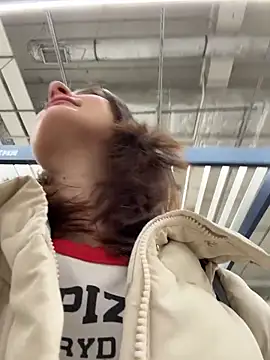 dina_tease (F young) - Start day with risky doggy pose!