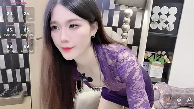 yueyue-mm (F young) - 打开第二洞，肛塞＋小粉入洞