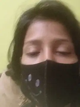 Webcam Model (Nilu_XXX)  is live.Free join now!