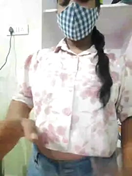 PG_girl_12th webcam stripchat model stream image