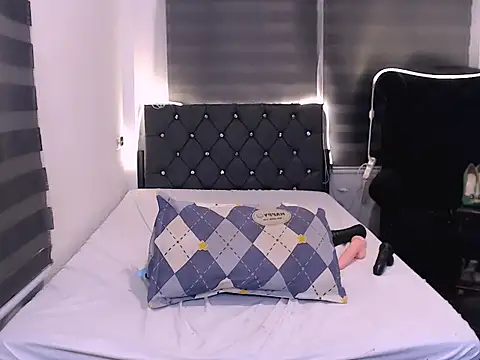 sylvannia_cumslut webcam