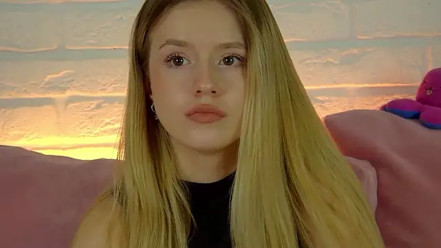 MilanaBalmain webcam