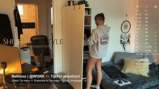 SwingWingWomanSweden