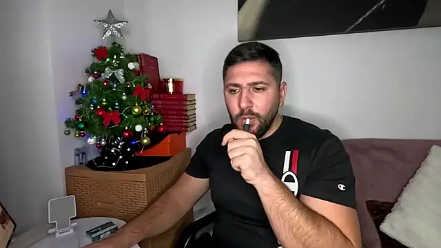 Gold_Alpha_Boy webcam