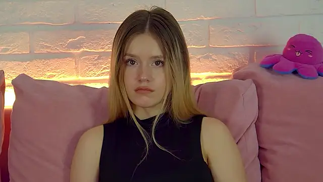 MilanaBalmain webcam