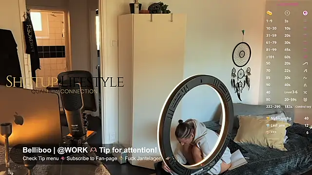 SwingWingWomanSweden