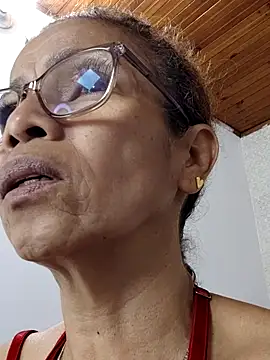 Webcam Model (Merybeks)  is live.Free join now!