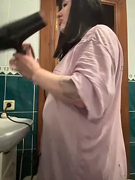 Naughtbaby_2025 webcam