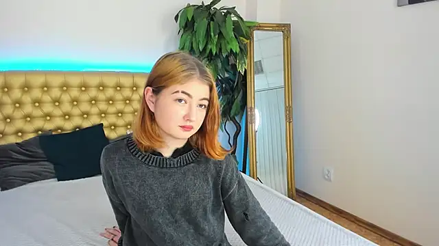 KristineGloww webcam