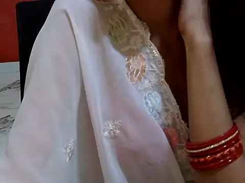 LovleyDeepika4u webcam