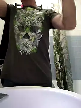 Sexeislife666 live cam screenshot malefemale from France on TokenKeno — Tip, Play & Watch Live Cams