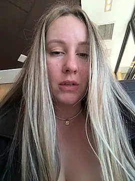 mona_plus - Mona_Plus's free webcam