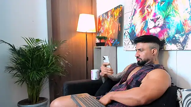 naugthy_dominant live webcam from Colombia on Ufotopia – Live Cams & Video Chat