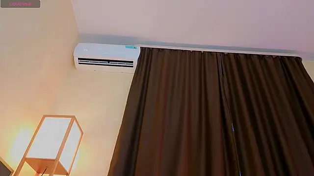 emily_wildflower webcam