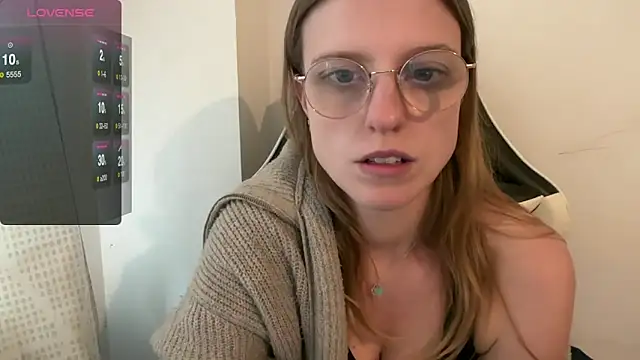 BustyKellyXXX webcam