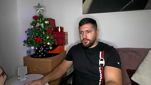 Gold_Alpha_Boy webcam