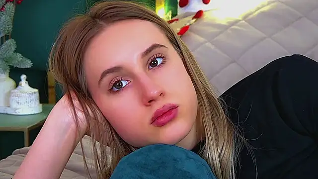 VictoriaHopsons webcam