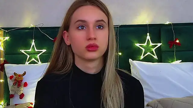 VictoriaHopsons webcam