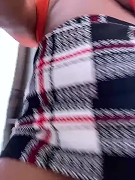 dellah27 - Dellah27's free webcam - UK Sex Cams