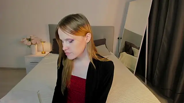 effieminki - EffieMinki's free webcam - UK Sex Cams