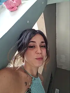 luuhcat09 (F young) - Anal + bucetinha até gozar