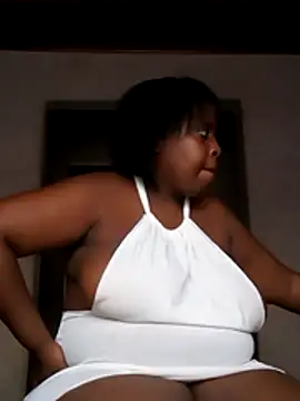 ChubbyMcWitch webcam