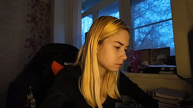 Witching_Moon webcam