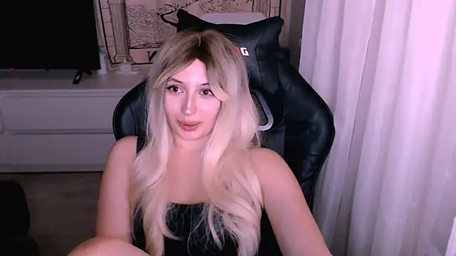 beauty_blonde webcam