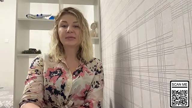 Blondie_xoxoxo webcam